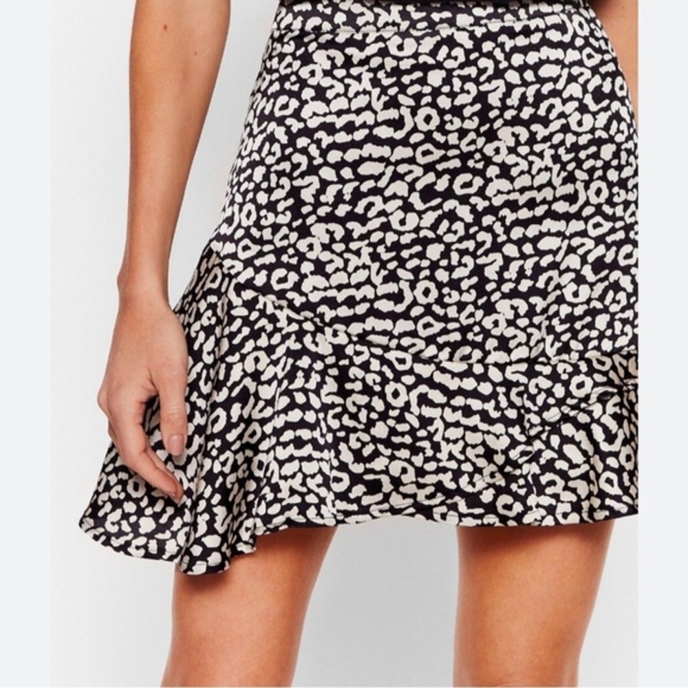 Nasty Gal women’s skirt size 8
